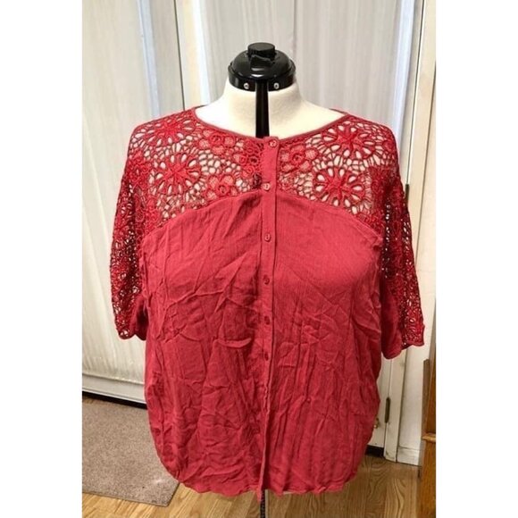 Body flirt burgundy red crochet detail plus size top size 24. - Picture 1 of 2